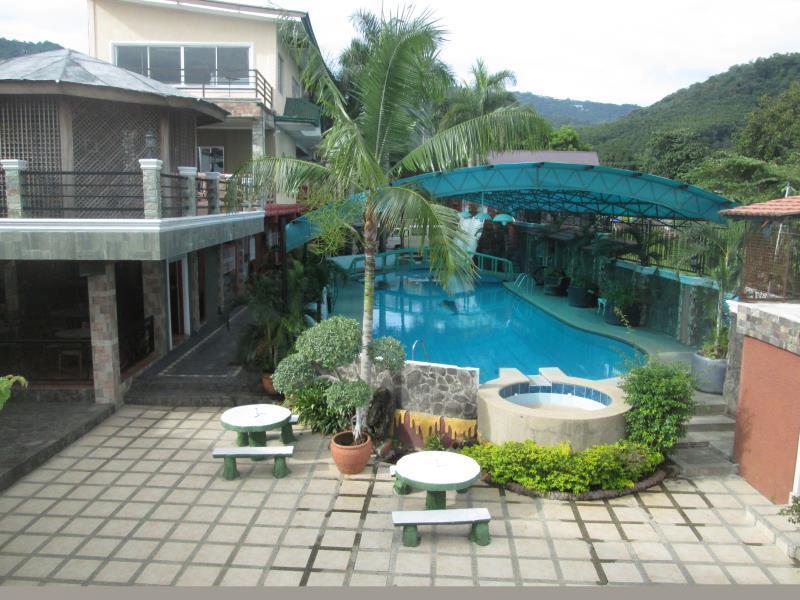 Villa Khristalene Batangas Екстериор снимка